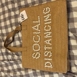 BTb Los Angeles Social Distancing Pearl Tote L